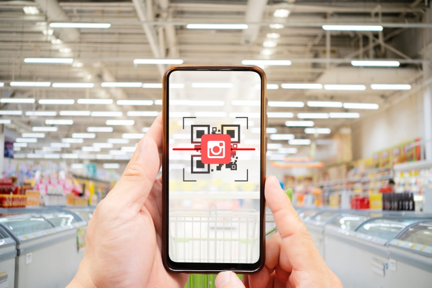 qr code with logo How to Create a QR Code with a Logo in 5 Easy Steps how to create a qr code with a logo for brand campaigns